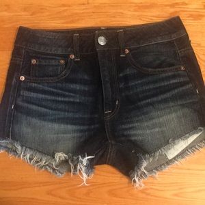 American Eagle Highwaisted shorts